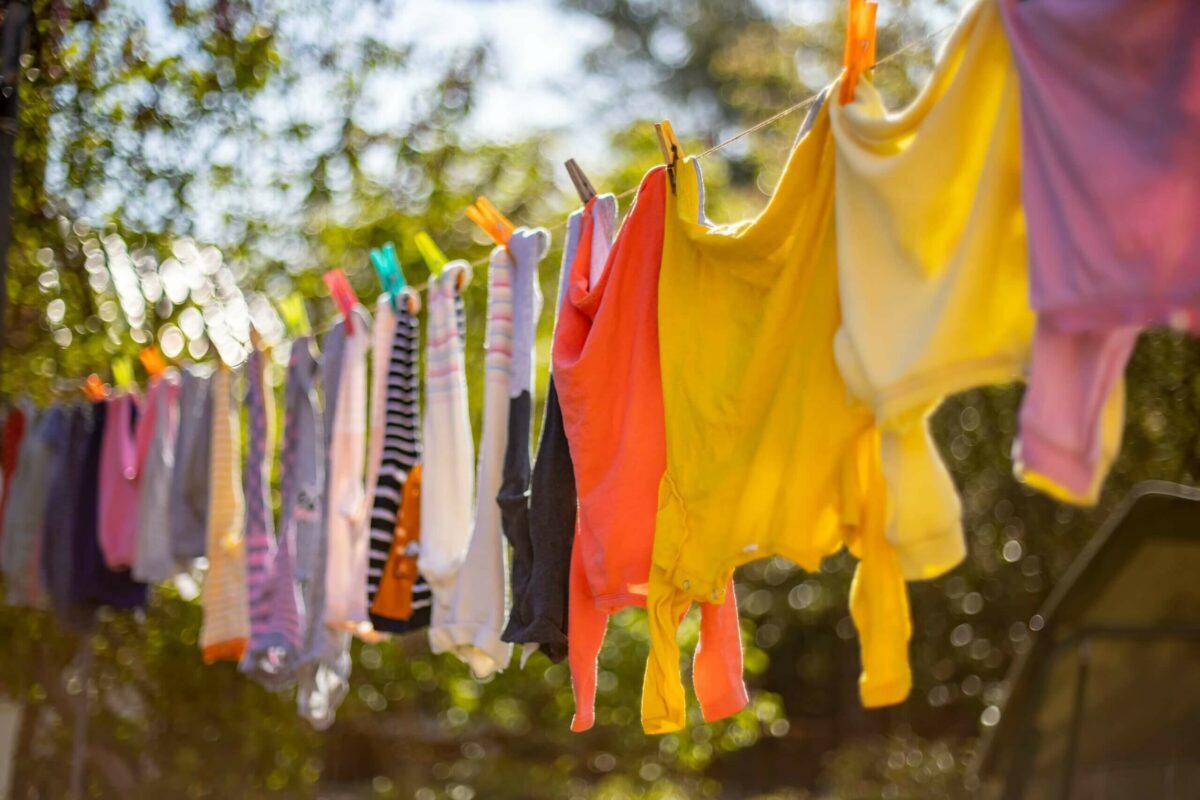 Wie wasche ich bunte Wäsche richtig? 5 Tipps scentme